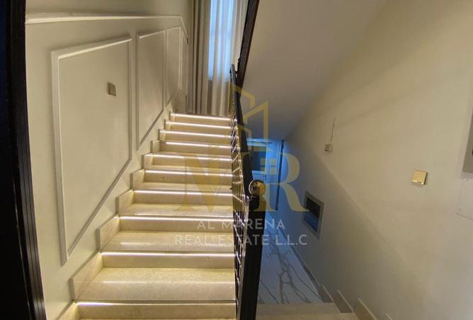 101994345 - Property Image 3