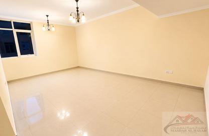Apartment - 2 - 3 for rent in Muwaileh 29 Building - Muwaileh - Sharjah