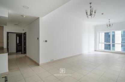 Apartment - 2 - 3 for rent in Latifa Tower - Sheikh Zayed Road - Dubai