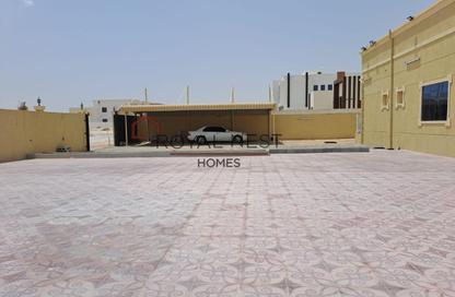 Villa - 4 - 4 for rent in Al Aweer 1 - Al Aweer - Dubai