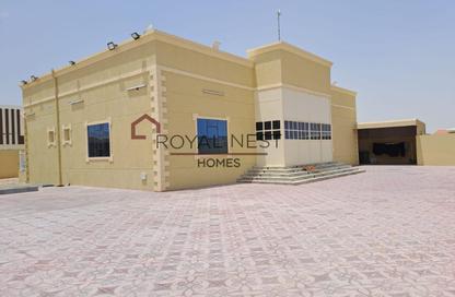 Villa - 4 - 4 for rent in Al Aweer 1 - Al Aweer - Dubai