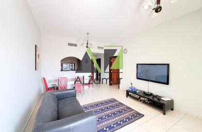 Apartment - 1 - 2 for rent in University View Block B - University View - Dubai Silicon Oasis - Dubai Apartment - 1 - 2 for rent in University View Block B - University View - Dubai Silicon Oasis - Dubai