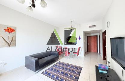 Apartment - 1 - 2 for rent in University View Block B - University View - Dubai Silicon Oasis - Dubai Apartment - 1 - 2 for rent in University View Block B - University View - Dubai Silicon Oasis - Dubai