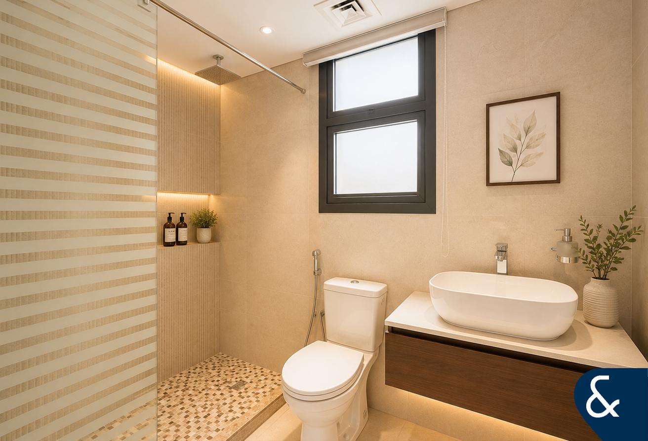 Single Row | Furnished | Vacant Now | 5 Beds photo 10
