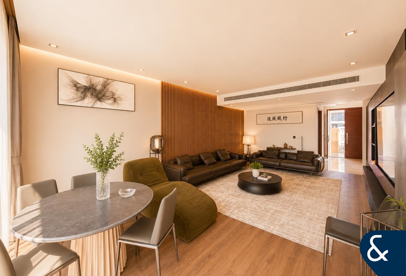 Single Row | Furnished | Vacant Now | 5 Beds photo 11