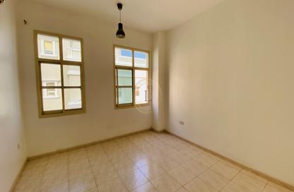 Villa - 3 Bedrooms - 5 Bathrooms for rent in Al Khabisi - Al Ain