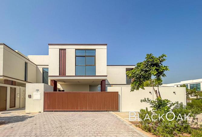 3-bed townhouse · Vacant · Corner unit