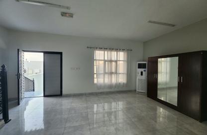 Villa - 3 - 4 for rent in Seih Al Qusaidat - Ras Al Khaimah