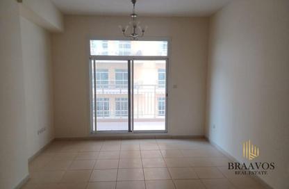 Apartment - 1 Bedroom - 1 Bathroom for rent in Mazaya 9 - Queue Point - Liwan - Dubai