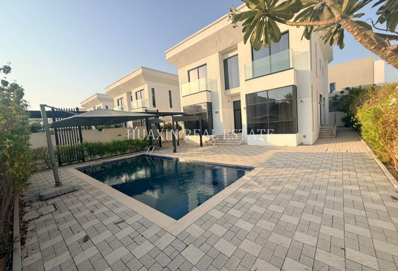 HURRY| Nice Contemporary | Private Pool | En-suite photo 23