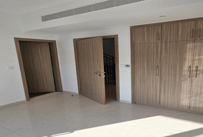 83667330 - Property Image 3