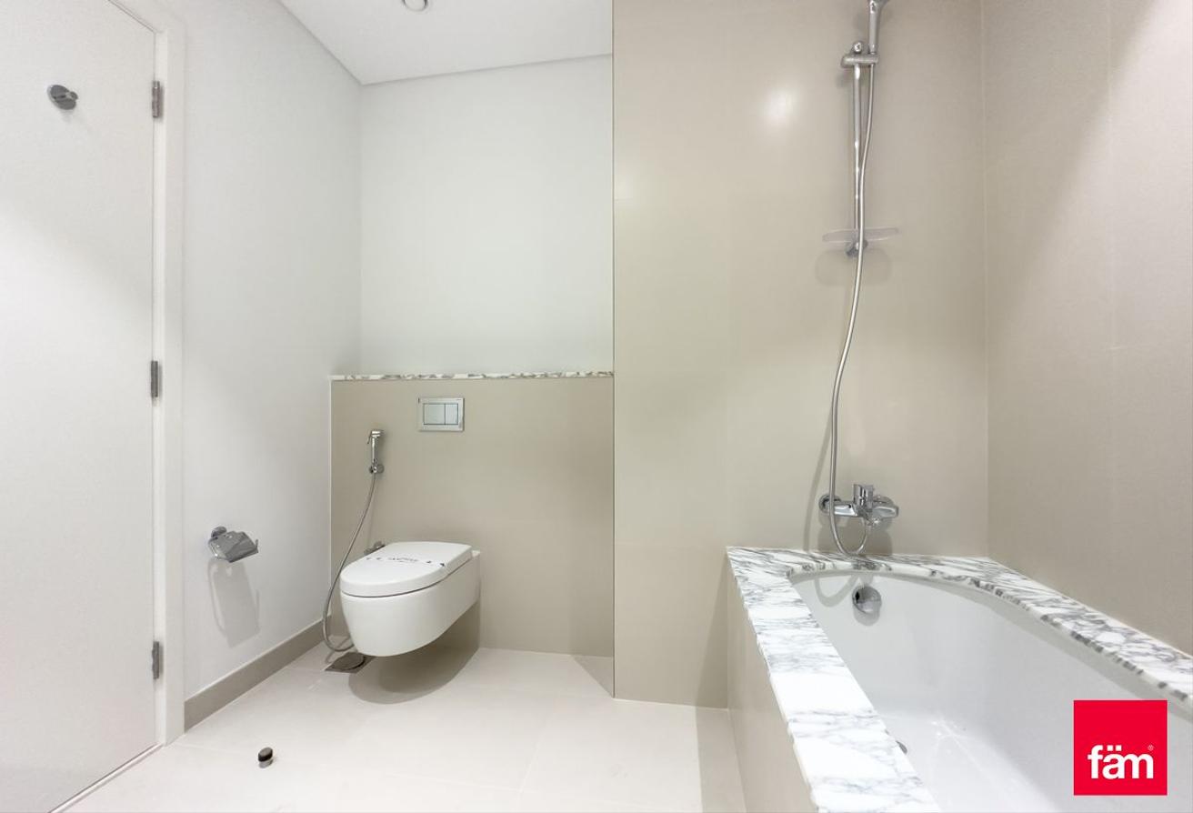 Largest Layout | 3br | Waterfront | Spacious photo 30