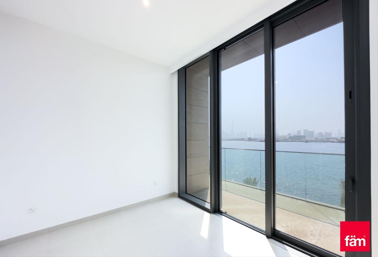Largest Layout | 3br | Waterfront | Spacious photo 28