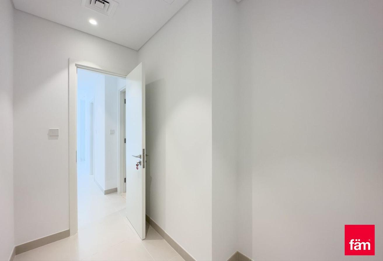 Largest Layout | 3br | Waterfront | Spacious photo 26