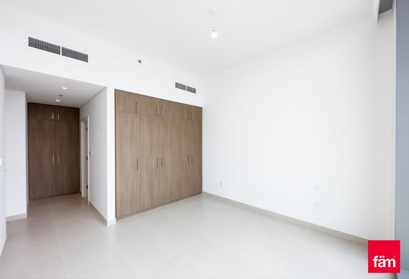 Largest Layout | 3br | Waterfront | Spacious photo 11