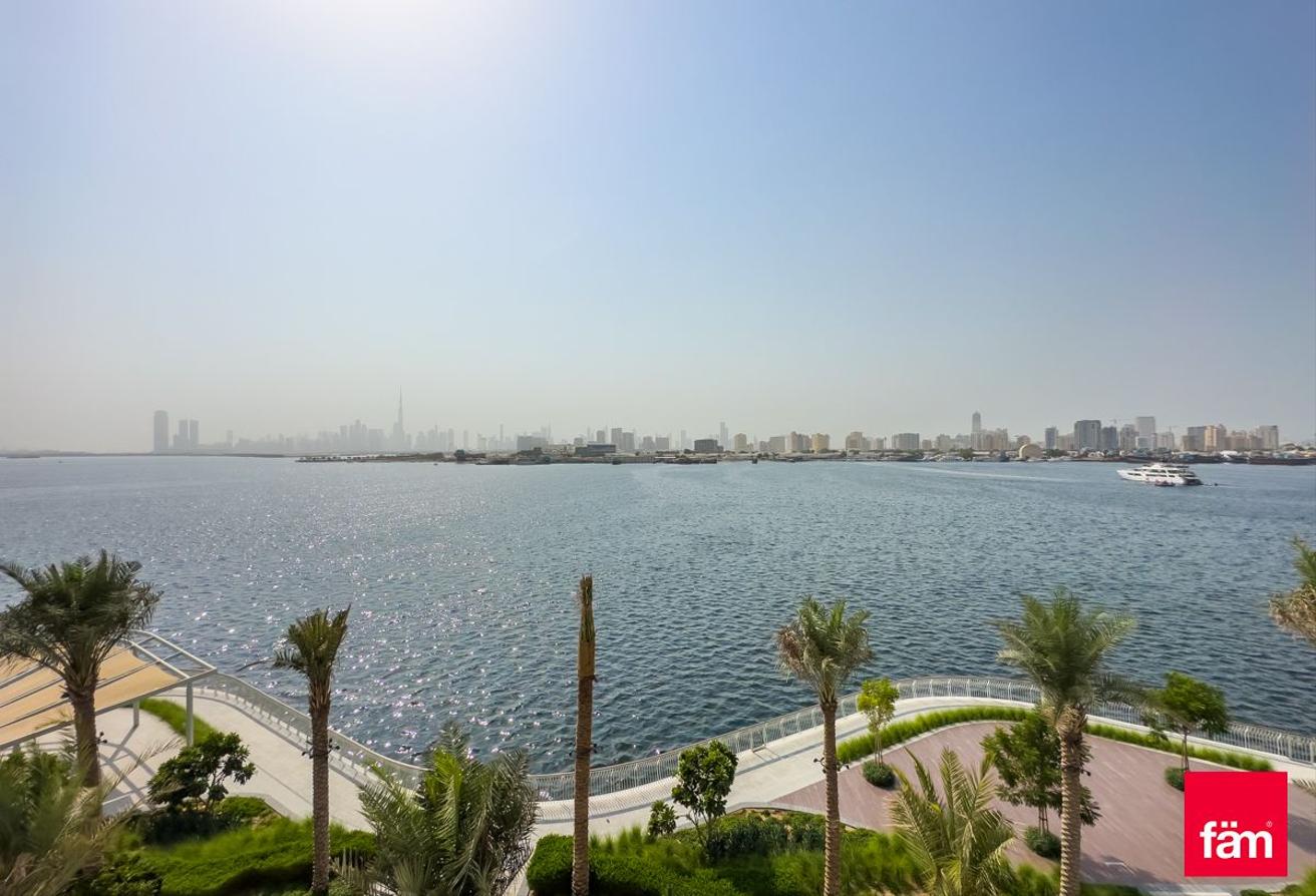 Largest Layout | 3br | Waterfront | Spacious photo 5