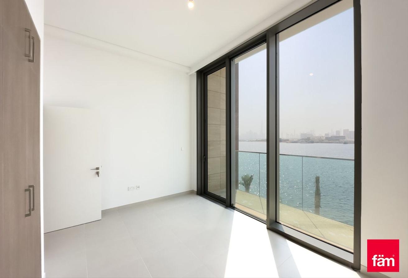Largest Layout | 3br | Waterfront | Spacious photo 18