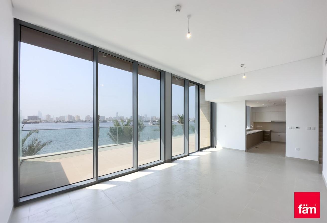 Largest Layout | 3br | Waterfront | Spacious photo 10