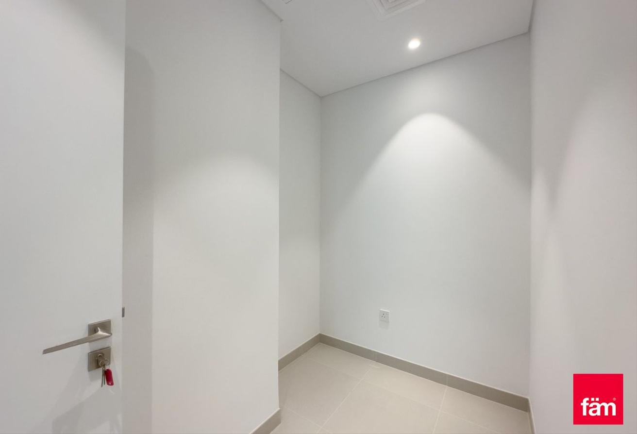 Largest Layout | 3br | Waterfront | Spacious photo 24