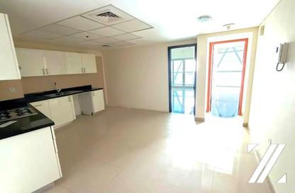 Apartment - 1 Bedroom - 2 Bathrooms for rent in Park Tower A - Park Towers - DIFC - Dubai