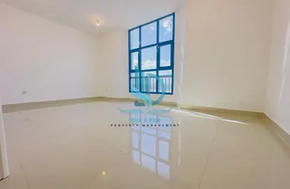 شقة - 2 غرف نوم - 2 حمامات للايجار في شارع المطار - أبوظبي