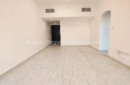 شقة - 2 غرف نوم - 3 حمامات للايجار في برج او بي اس - النهدة 2 - النهدة - دبي - دبي