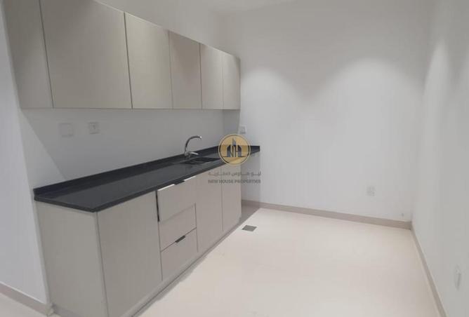 81122736 - Property Image 3