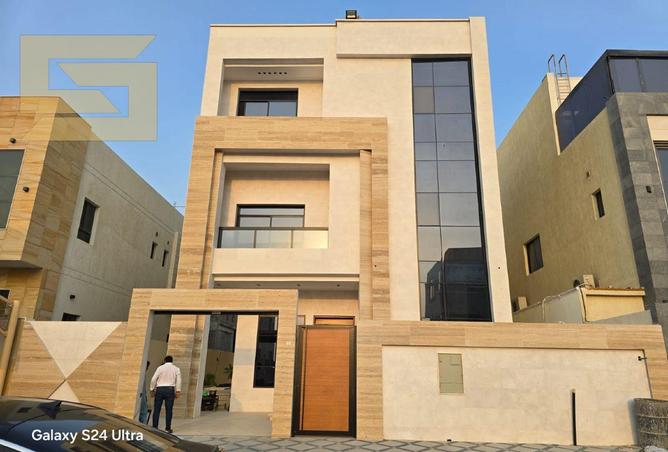 129744713 - Property Main Image