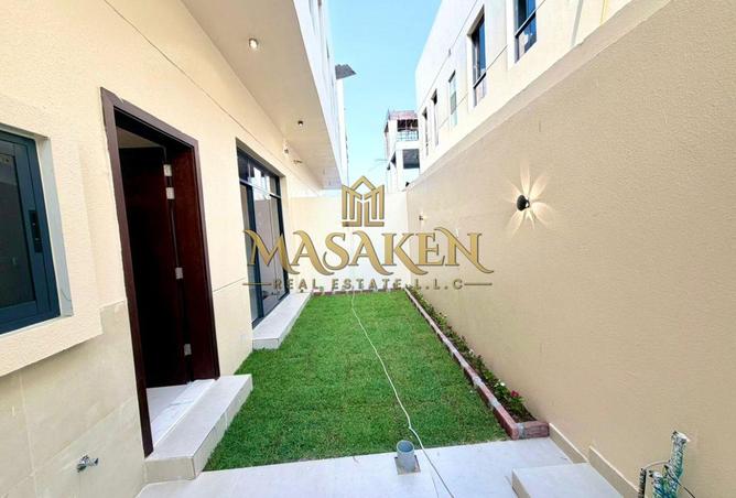127923656 - Property Image 2