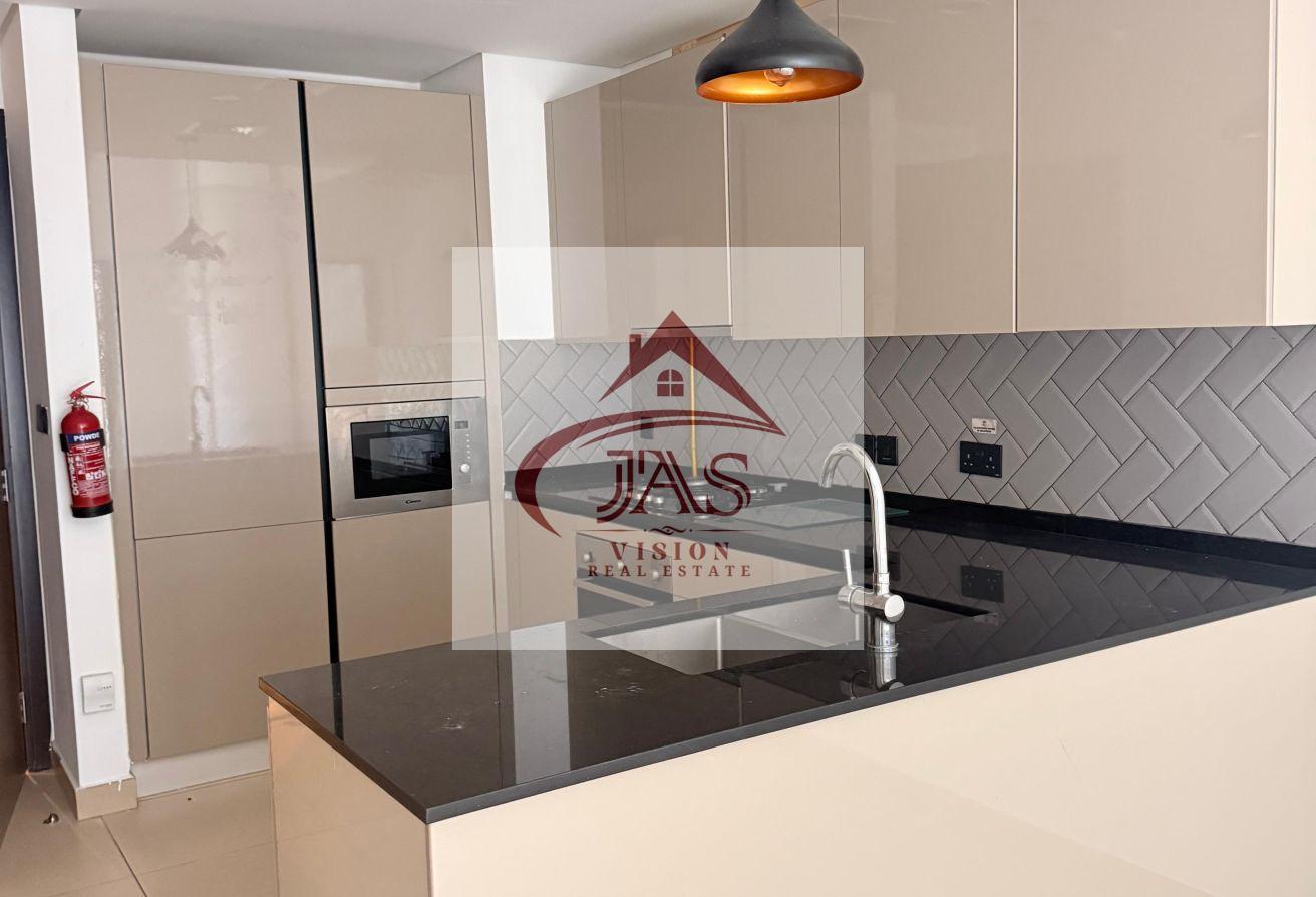 Lower Floor | 1 Bed + Study | Modern Layout photo 3