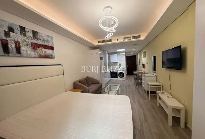 151912402 - Property Image 2