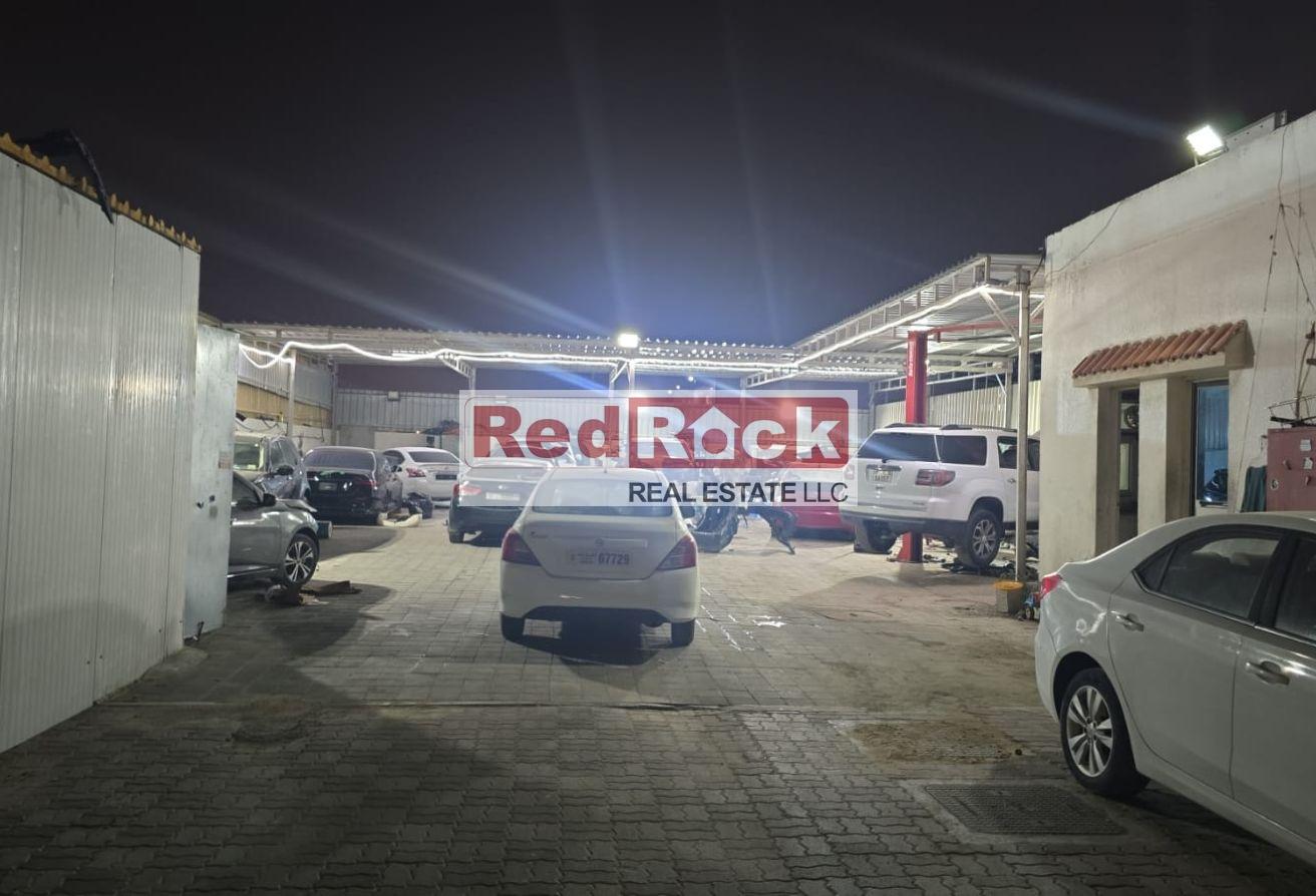 Fully Equipped Garage on at Aed 85k