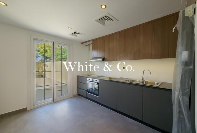 63643017 - Property Image 3