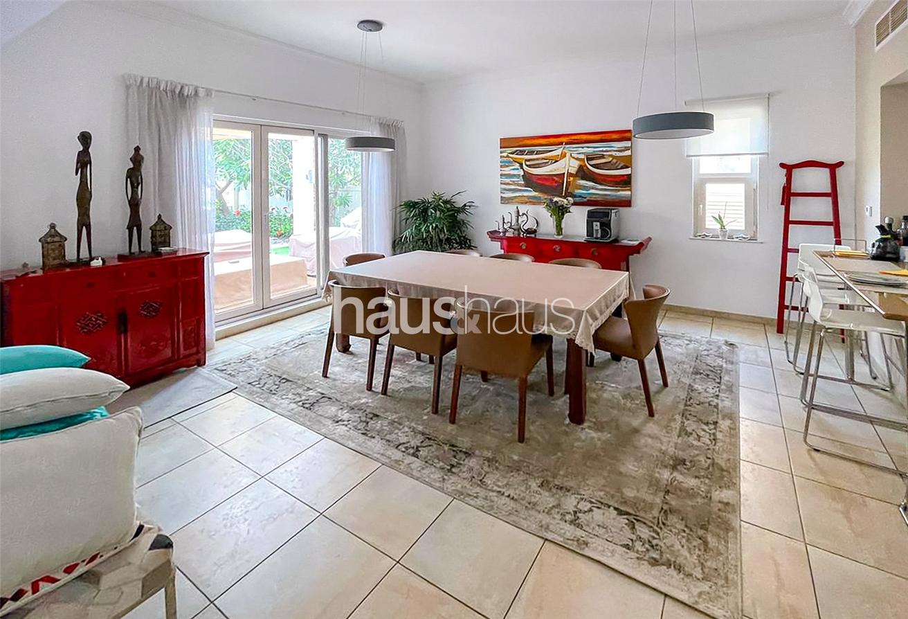 Large Corner Plot C1 | Golf Course View | Pool photo 8