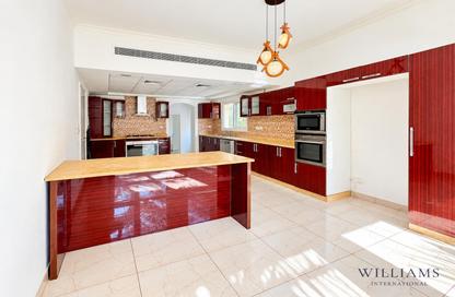 Villa - 5 - 5 for rent in Meadows 2 - Meadows - Dubai