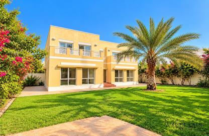 Villa - 5 - 5 for rent in Meadows 2 - Meadows - Dubai