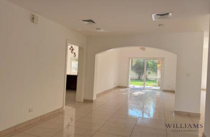 Villa - 5 - 5 for rent in Meadows 2 - Meadows - Dubai Villa - 5 - 5 for rent in Meadows 2 - Meadows - Dubai