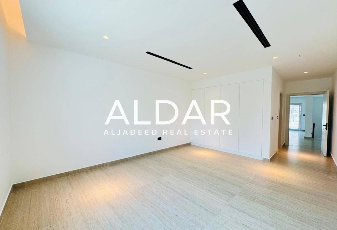G+1 | Renovated | Park Facing | Ready To Move photo 13