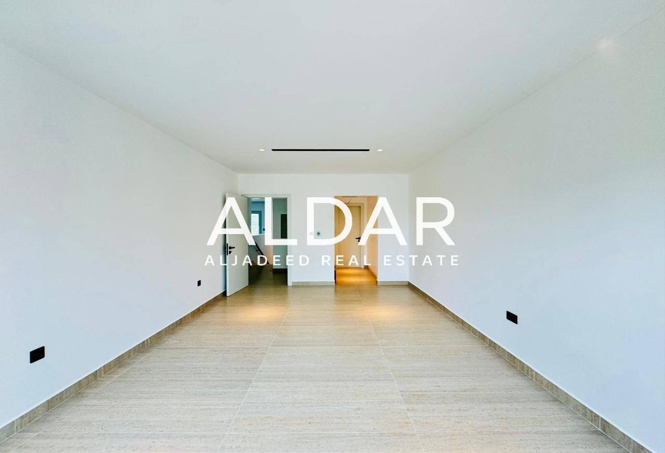 G+1 | Renovated | Park Facing | Ready To Move photo 10