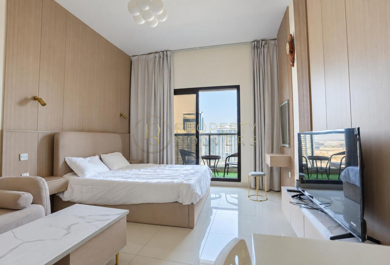 Luxury Upgraded | Huge Studio Layout | CANAL VIEW photo 5