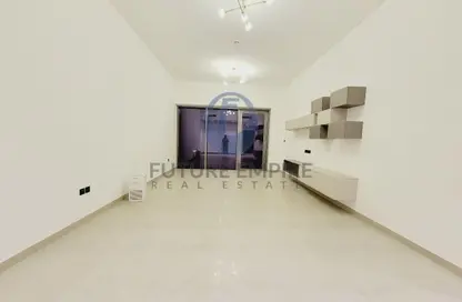 شقة - 2 غرف نوم - 4 حمامات للايجار في لامسي ريزدنس - عود ميثاء - بر دبي - دبي