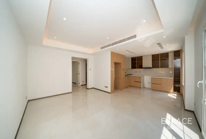 152832001 - Property Image 3