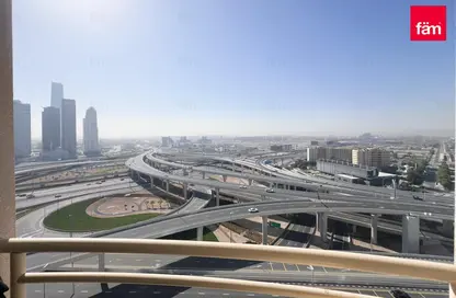 Apartment - 1 Bedroom - 2 Bathrooms for sale in Manchester Tower - Dubai Marina - Dubai