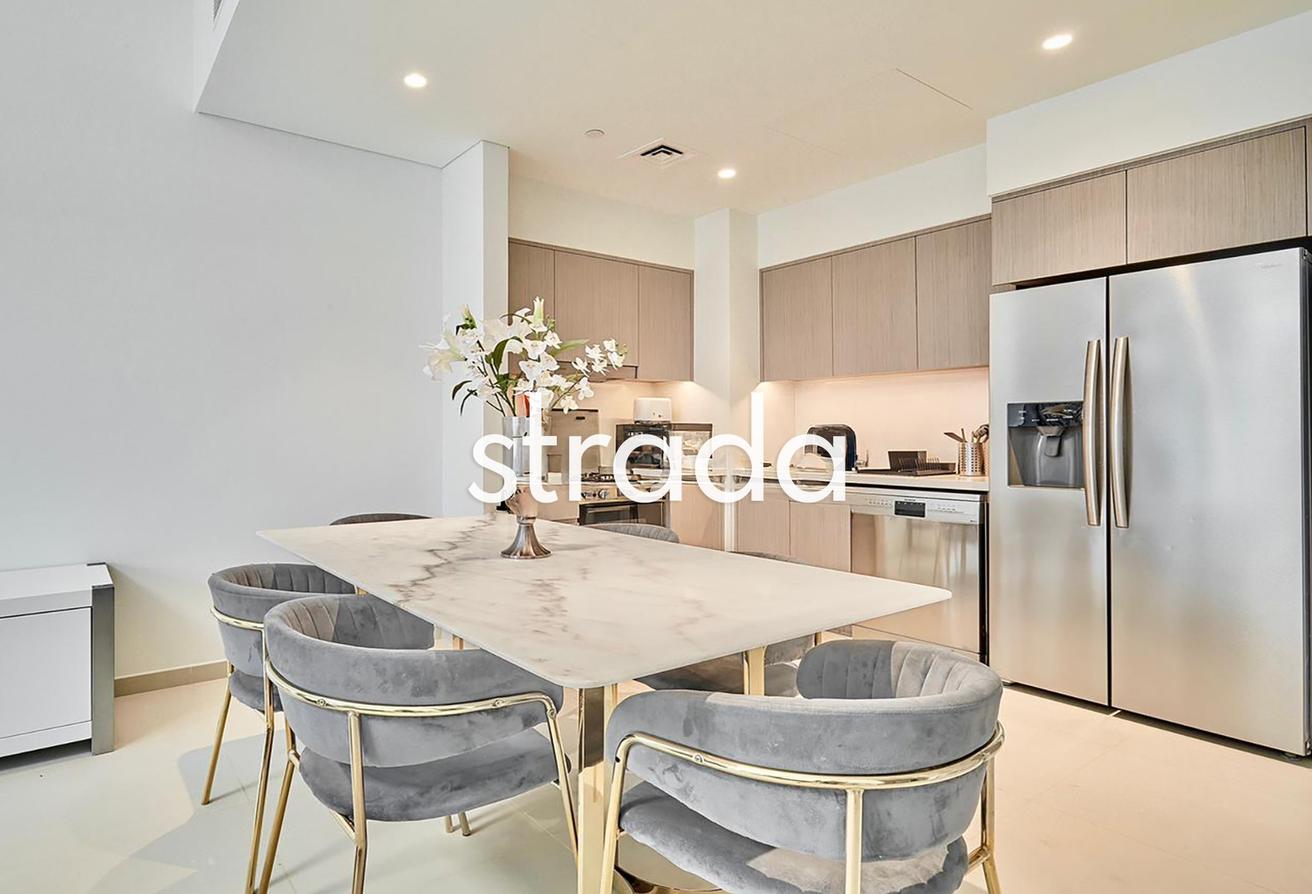 Exclusive | Furnished | Mid Floor photo 8