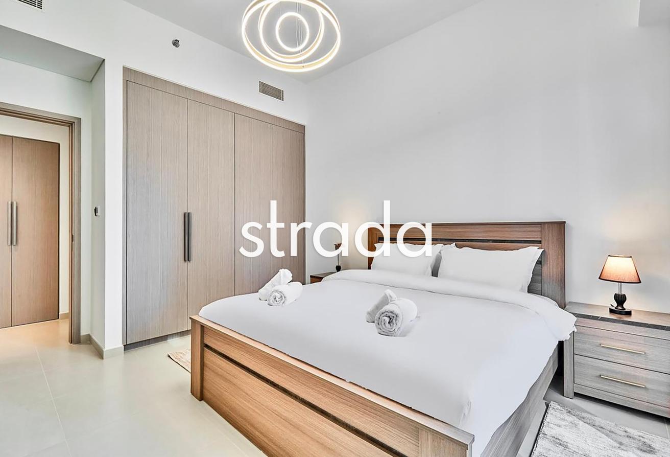 Exclusive | Furnished | Mid Floor photo 9