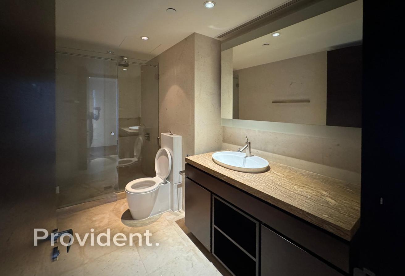 Mid Floor | DIFC Views | Multiple Options photo 6
