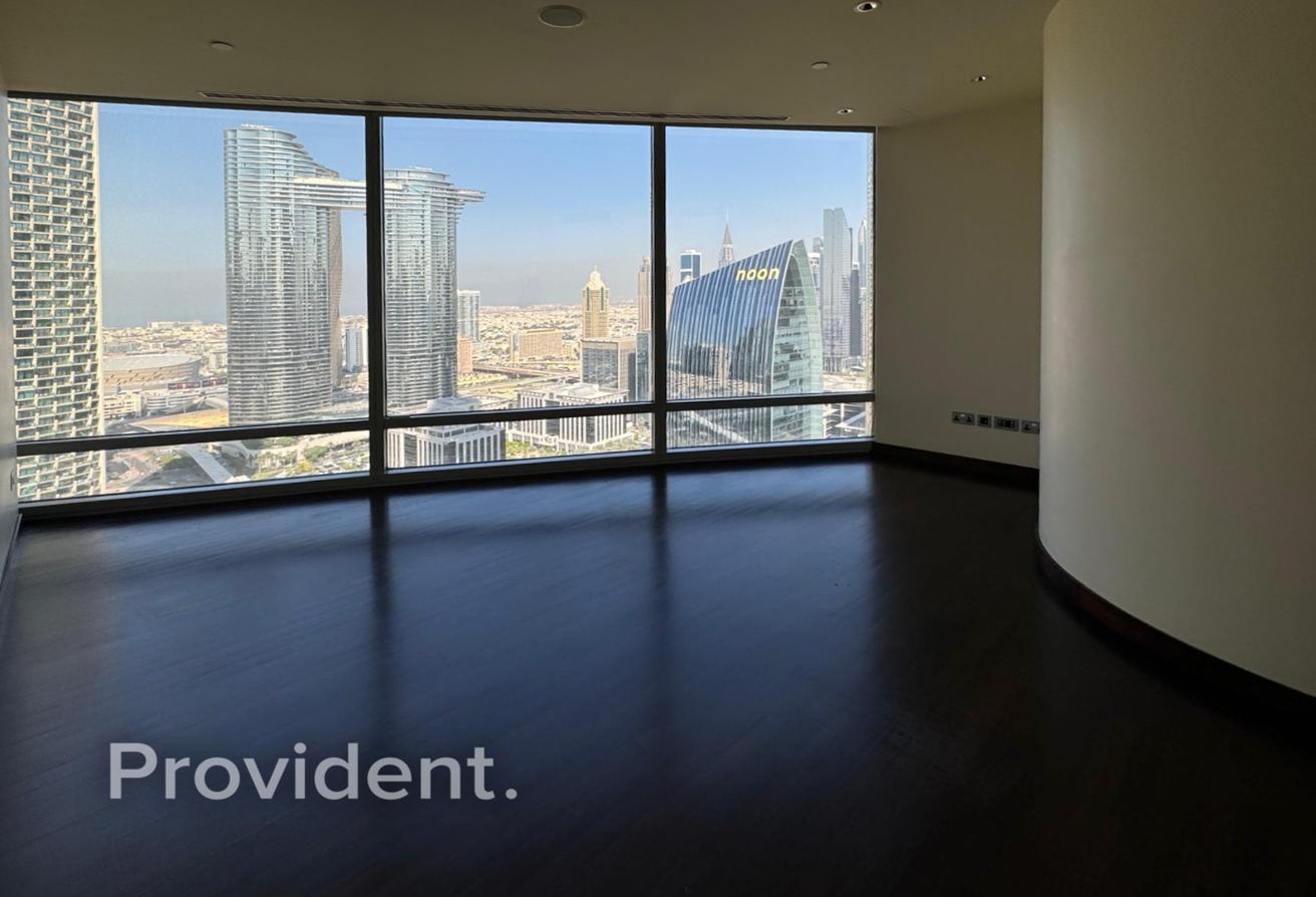 Mid Floor | DIFC Views | Multiple Options photo 4