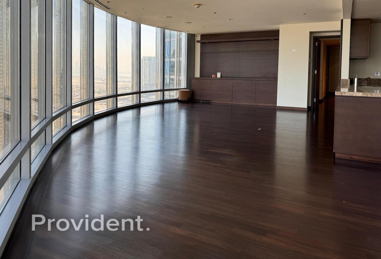 Mid Floor | DIFC Views | Multiple Options photo 13