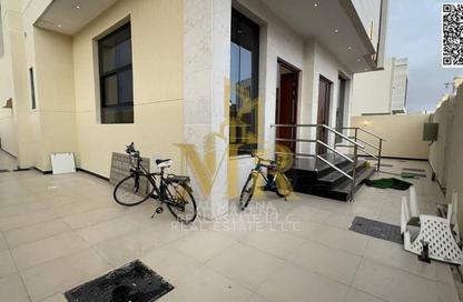 Villa - 5 Bedrooms - 7 Bathrooms for sale in Al Yasmeen 1 - Al Yasmeen - Ajman