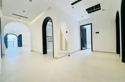 Villa - 4 Bedrooms - 4 Bathrooms for rent in Jumeirah 3 Villas - Jumeirah 3 - Jumeirah - Dubai